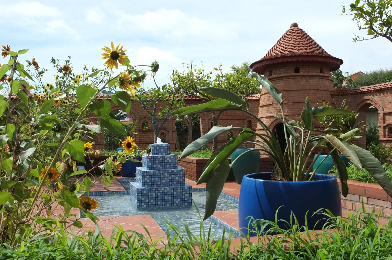 Eco Lodge Les Chambres Du Voyageur Antsirabe Exterior photo