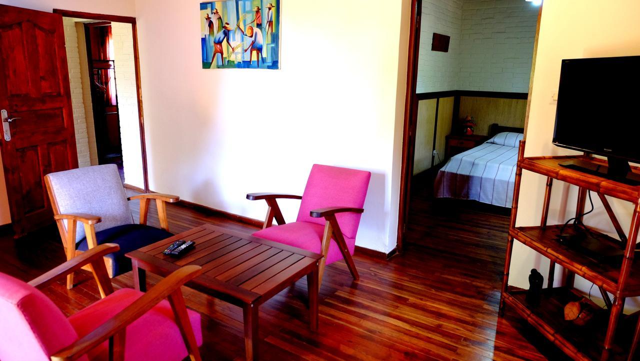 Eco Lodge Les Chambres Du Voyageur Antsirabe Exterior photo